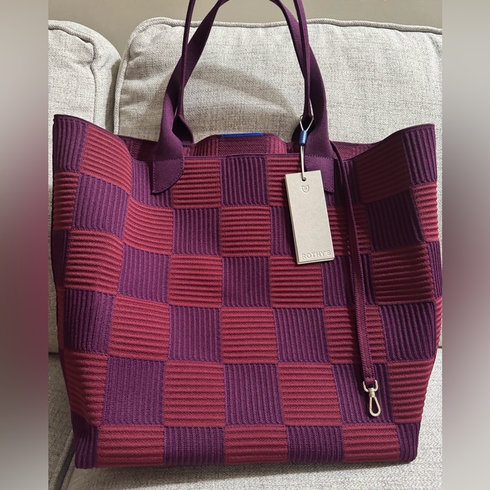 NWT Rothys the Lightweight Tote in checkered burgundy color.